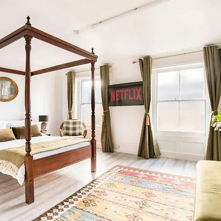 Victorian Style Apartment W/ Four-Poster Bed In Camden Town Londres Extérieur photo